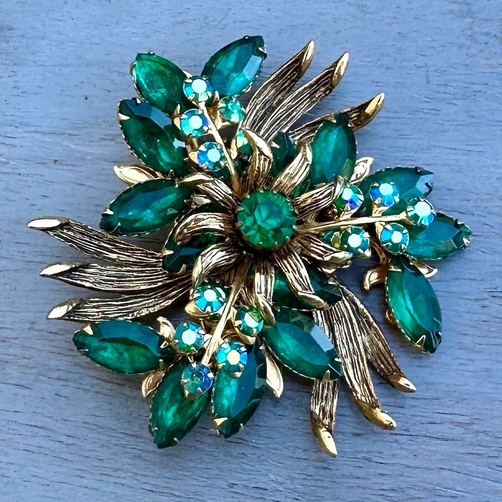 Vintage Gold & Green Floral Brooch - Picture 4 of 11